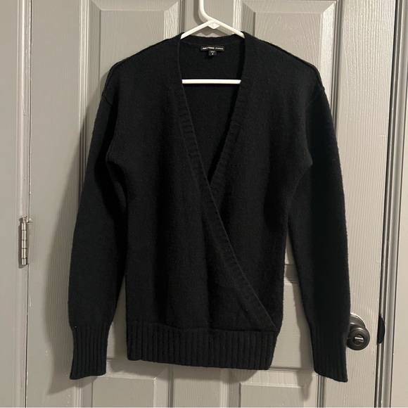 James Perse Sweaters - James Perse Soft Black Knit Sweater 100% Cashmere